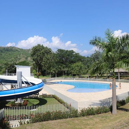 Апартаменты Estadia, Hermosos Apartasoles En Santafe De Antioquia Санта-Фе-де-Антьокия Экстерьер фото