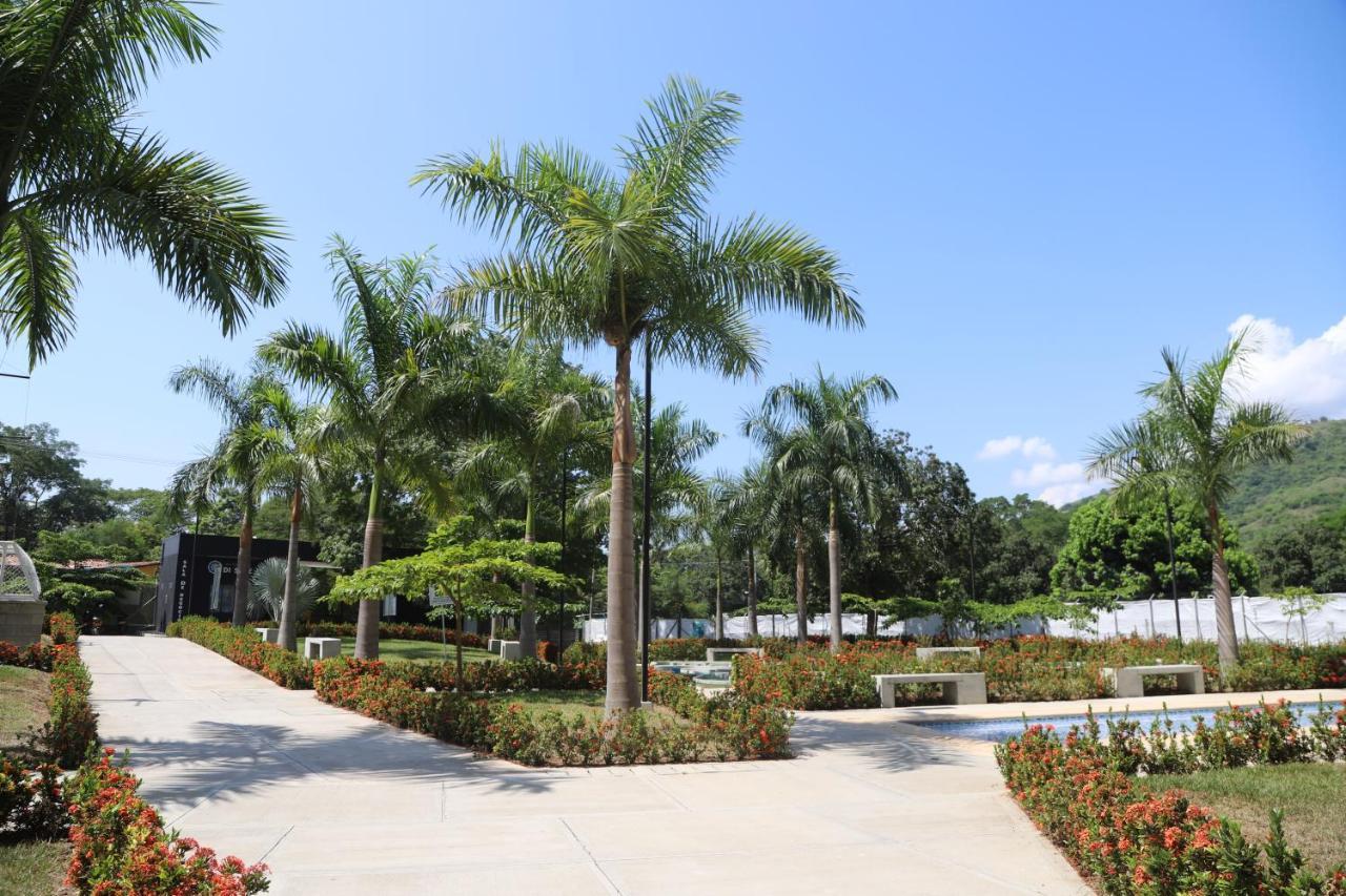 Апартаменты Estadia, Hermosos Apartasoles En Santafe De Antioquia Санта-Фе-де-Антьокия Экстерьер фото